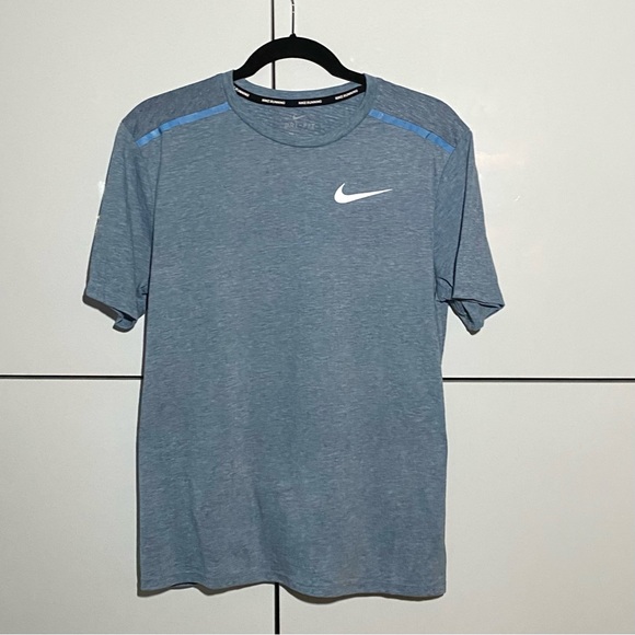 Nike Running DRI-FIT Men’s Tee Reflective Details Blue/Grey Medium - Picture 1 of 7